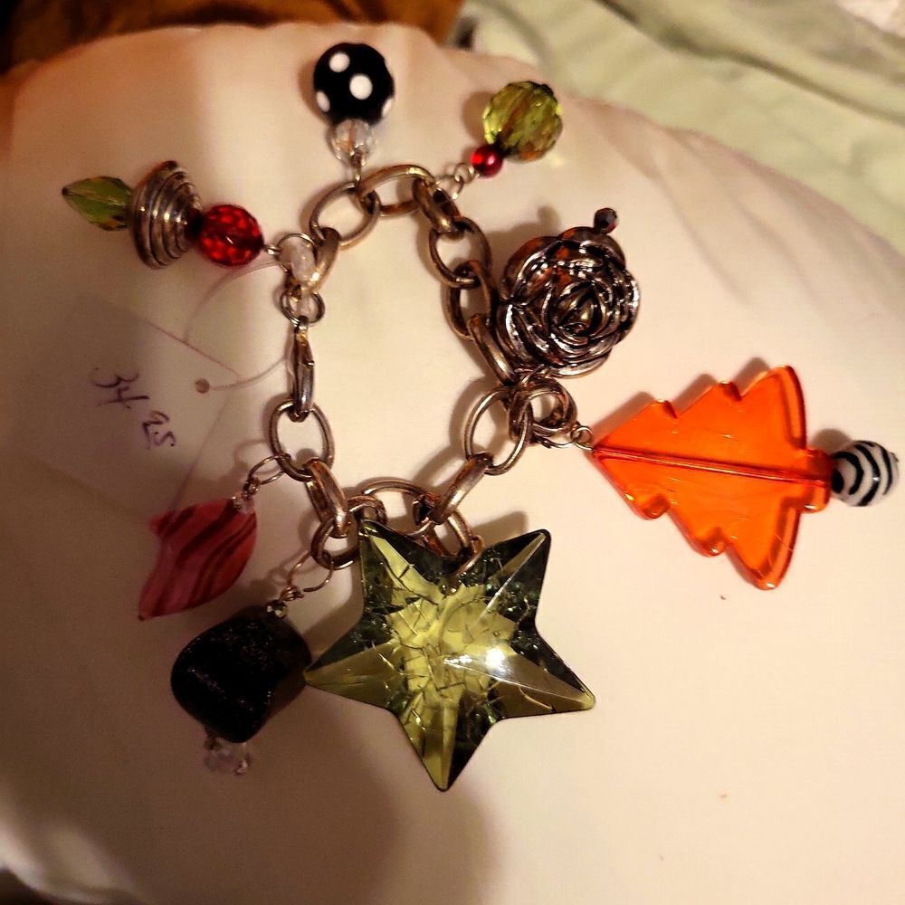 Jennifer Massey designs ,real glass beads bracelet, NWT, for Christmas 🎄